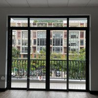 Văn Phòng Shophouse Nguyễn Thị Nhung 7X15M Sàn Chỉ 10 Triệu, Có Thang Máy