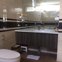 Cho Thuê Biệt Thự Villa Park Full Nội Thất 3 Phòng Ngủ 1 Phòng Làm Việc 1 Phòng Thờ 136M2 Đất 8X17.