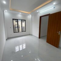 Nhà Biên Giang. 35m2*5T, ôtô đỗ cửa . Giá 2,6 tỷ cách ql6 - 500m