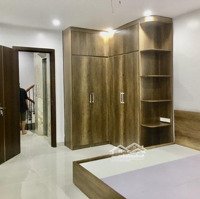 - Bán Nhà Trần Cung 35M X 5 Tầng. Nhà Mới Tinh - Lô Góc 2 Thoáng - Thang Máy Chạy Vù Vù. Ở Ngay.