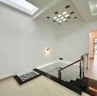 Giá Quá Tốt ! Bán Nhà Mặt Tiền Huỳnh Văn Bánh Phú Nhuận 62M2 Xây Full 4 Tầng Giá Bán 17 Tỷ