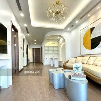 Chính Chủ Bán Căn 2 Phòng Ngủ 82M2, Tầng 20, Giá Bán 4,9 Tỷ Chung Cư Ct8 The Emerald