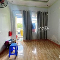 Hẻm Xe Hơi 30M2 - 1 Trệt 1 Lầu 2 Pn . 2 Vệ Sinh - Linh Xuân- Giá Chỉ Có 2 Tỷ . Chốt Gấp Khách Ơi.