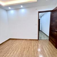 BÁN NHÀ LÊ TRỌNG TẤN Ô TÔ ĐỖ CỬA GẦN PHỐ DT 39m2, MT 3,6M, Chào bán 10,9 tỷ