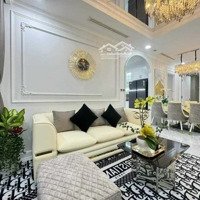 Cần Bán Gấp Căn Hộ Chung Cư Babylon Tân Phú. 105M2, 3 Phòng Ngủ Full Nt Giá: 5 Tỷ. Liên Hệ: 0902 369 930