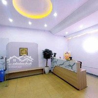 Cực Sốc!!! Bán Nhà Mặt Phố Vip Nhất Cầu Giấy, 75,3M2 5 Tầng, Giá Chỉ 22.5 Tỷ - 0876000699