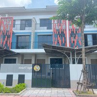 Nhà 3 Tầng View Công Viên Chuẩn Singapore Dự Án Sun Casa Cho Chuyên Gia Thuê 16 Triệu/Tháng