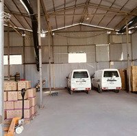 Cho Thuê Kho Xưởng Tại Trần Phú Hoàng Mai, Diện Tích: .1000M2 Có Hai Cửa Xuất Nhập Xe Công Vào Kho