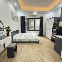 Bán Căn Hộ Dịch Vụ . 5M Ôtô . 30M Ôtô Tránh . Full Nội Thất Đẹp . Khách Full . Dòng Tiền Ổn Định