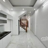 Cần Tiền Bán Gấp Nhà Gần Ngã Tư Nhổn - 40M2 - 6 Phòng Ngủ - Ngõ Thông - Ô Tô Đỗ Cửa - Sát Đường 32