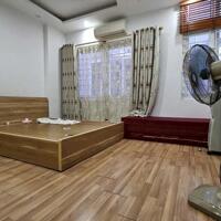 Bán nhà phố Trần Quốc Vượng, quận Cầu Giấy 6 tầng, mt 4.6m giá 6.5 tỷ