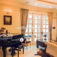 Cho Thuê Biệt Thự Eden Villa Thảo Điền, 334M2 Đất,Mặt Tiền21M, Gồm 3 Phòng Ngủ Sân Vườn Hồ Bơi