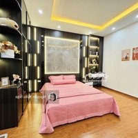 Bán Nhà Lạc Trung Phân Lô Ô Tô Tránh, 40M 4 Tầngmặt Tiền4M Nhỉnh 14 Tỷ Văn Phòng, Showroom, Ở Vip.