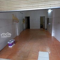 Cho Thuê Nhà 39 Ngõ 4 Đỗ Đức Dục, 60 M2, Ngõ Oto, 1 Phòng To,1 Ngủ, 1 Vệ Sinh Làm Kho, Quán Bán Online.