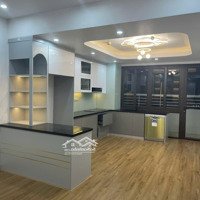 Chính Chủ Bán Gấp Căn 132M2, 3 Phòng Ngủ 3 Vệ Sinhfull Nội Thất Đẹp Mới