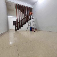 Cho Thuê Nhà Phố Kim Mã, Ba Đình, Nhà Đẹp, Ngõ Rộng 62M2, 3T, 3 Ngủ, 13 Triệu