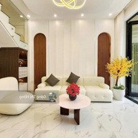 Bán Gấp Nhà Đường Nguyễn Tất Thành Cách Bến Vân Đồn 600M,50M2, Sổ Hồng Riêng, Dân Cư Đông Đúc