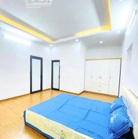 Hàng Xóm Royal City 5 Tầng 3 Phòng Ngủ - 30M Ra Mặt Phố - Full Nội Thất