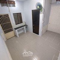 Chính Chủ - Phòng Trọ Mới 18M2, Có Toilet Riêng, Bếp, Cửa Sổ, Ánh Sáng, Thoáng, Lê Văn Sỹ, Q3