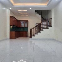 Tân Khai - Dương Văn Bé - Lĩnh Nam, Ngõ Thông, 1 Mét Ô Tô Đỗ Ngày Đêm, 40M2