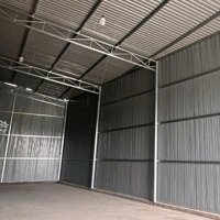 Thuê Kho Xưởng Quận 7Diện Tích900M2 Vách Tường Xây, Trần Cao 8M, Xe Container Không Cấm Giờ