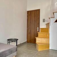 Tôi cần cho thuê căn hộ duplex gác cao 1m8 thang máy full nội thất xịn ngay trung tâm Quận Phú Nhuận
