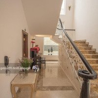 Villa Hiếm Hoi Đắc Địa Ngay Lõi Trung Tâm