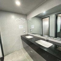 Chính Chủ Cho Thuê Văn Phòng Q3 Diện Tích Sàn 90M2, 120M2 Và 150M2. Vp Sang Trọng, View Kính Thoáng