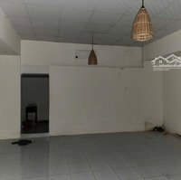 Nhà Mặt Đường Long Hậu. Kdc Hồng Lĩnh, 300M2 Giá 22 Triệu/Tháng