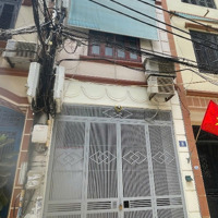 Cho Thuê Nhà Trung Kính,Yên Hòa 50M2,Mặt Tiền 4M, Nhà Mỗi Tầng Chia 2 Phòng,Giá 15 Triệu/Tháng