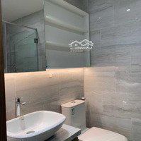 Chính Chủ Cho Thuê Sky Center, Quận Tân Bình, 36M2, Officel, 1 Vệ Sinh Giá Bán 9 Tr. Liên Hệ: 0936571849