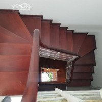 Bán Căn Nhà Liền Kề Khu Đô Thị Ao Sào Ngay Sát Con Hoàng Mai, 40M2 X 6 Tầng, Có Thang Máy