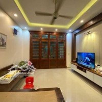 Bán Nhà Nguyễn Khánh Toàn - Nhà Đẹp Dân Xây - Thông Tứ Tung - Gần Ô Tô - 60M2 - 12 Tỷ