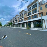 Căn Shophouse Vị Trí Đẹp Đối Diện Trường Học, Cạnh Phố Ẩm Thực, Giá Tốt Nhất Khu Chỉ 5,3Xx Tỷ.