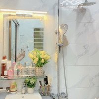 Tập Thể Tầng 1 Phố Phạm Hồng Thái, Ba Đình, Hà Nôi 30M2 Mt4M Nội Thất Đẹp Cách Phố 15M Giá Bán 2.8 Tỷ