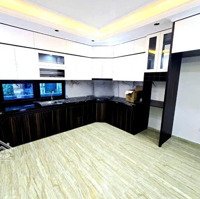 Bán Nhà Phạm Văn Đồng, 7 Tầng, Thang Máy, Sổ Đẹp, 57M2, 22.5 Tỷ.