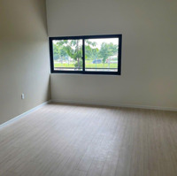 Bán Căn Hộ 120M2 Bỏ Ra 900M Nhận Nhà Ngay