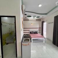 CHO THUÊ STUDIO Q3 FULL NỘI THẤT BANCOL RỘNG