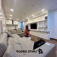 Cho Thuê Căn Hộ 60M2, Nội Thất Cao Cấp, Máy Giặt Riêng, Ngay Khu Phố Phan Xích Long ,Phú Nhuận