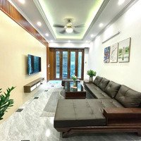 Nguyễn Văn Cừ, Gần Cầu, Lô Góc, Nhà Mới Full Nội Thất, Ô Tô Đỗ Cách 20M, 40M2, 5 Tầng, 5.15 Tỷ