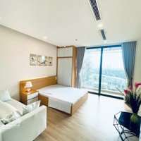 Solforest: Bán Căn Hộ Studio, Hướng Đông Nam, View Bể Bơi Và Biệt Thự Đảo, Full Đồ, Giá 1,7X Bp