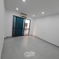 Bán Nhà Khu Vực Lạc Long Quân-46M2