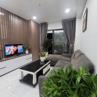 Cho Thuê Căn Hộ 95M2 Đầy Đủ Nội Thất Sang Trọng Giá Bán 11 Triệu, Tầng Trung View Hồ Bơi, Dọn Vào Ở Ngay