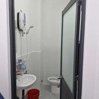 Cho Thuê Nhà Nguyên Căn Hẻm 60 Đường Lâm Văn Bền ,Diện Tích4X13 , Có Gác Lửng , 2 Phòng Ngủ, 2 Vệ Sinh Giá 11 Triệuieu