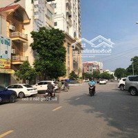 Tổng Hợp Bảng Hàng Tại Lô 22 Lê Hồng Phong