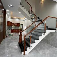 CHO THUÊ NHÀ P.BỬU LONG 4PN, XE HƠI, KD VĂN PHÒNG Ở, GẦN CÔNG VIÊN. DTSD230m2