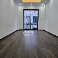 Bán Nhà Xây Mới Ngõ 639 Hoàng Hoa Thám, Ba Đình Diện Tích 35M2X5 Tầng, Gần Phố, Giá Chỉ 6.2 Tỷ