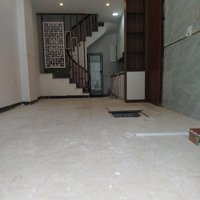 Bán Nhà, Xe Con, Đậu Cửa, 31M2, 5 Tầng.