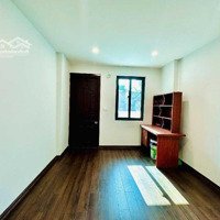 Nhà 6 Tầng- Nguyễn Khang - Ô Tô 7 Chỗ Đỗ Cửa - Kinh Doanh Nhỏ - Ngõ Thông - 7Xx Tỷ