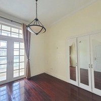 Cho Thuê Căn Hộ The Manor 3 Phòng, Cơ Bản, 192M2, 33 Triệu, Vào Được Luôn